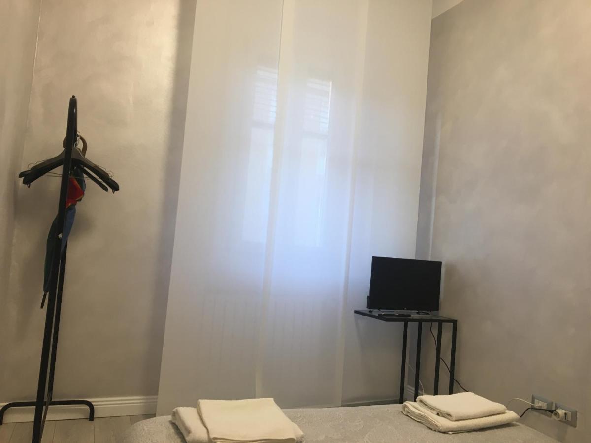 Appartement Studio Monte Ceneri à Milan Extérieur photo